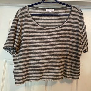Aritzia Cropped Tee - size XS